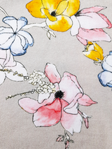 Bluză damă bej cu flori și guler tip camașă