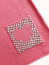 Bluză femei tricotată fin roz salmone cu ornament inimă pe buzunar