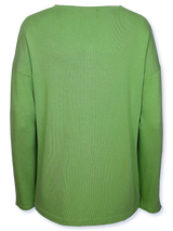 Cardigan femei tricotat verde kiwi cu ornament pe buzunar