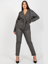 Sacou damă Mărimi Mari cu buzunare și cordon- Gri închis cu dungi