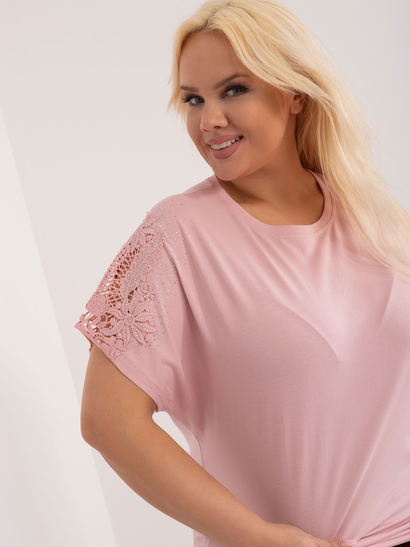 Bluză damă Plus Size cu dantelă la mânecă- Roz Antic