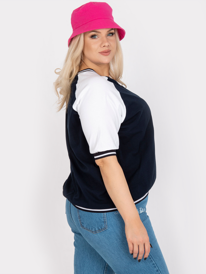 Bluză damă Plus Size cu mânecă raglan și aplicație- Bleumarin/ Alb