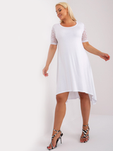 Rochie damă Plus Size asimetrică cu mâneci din dantelă- Alb